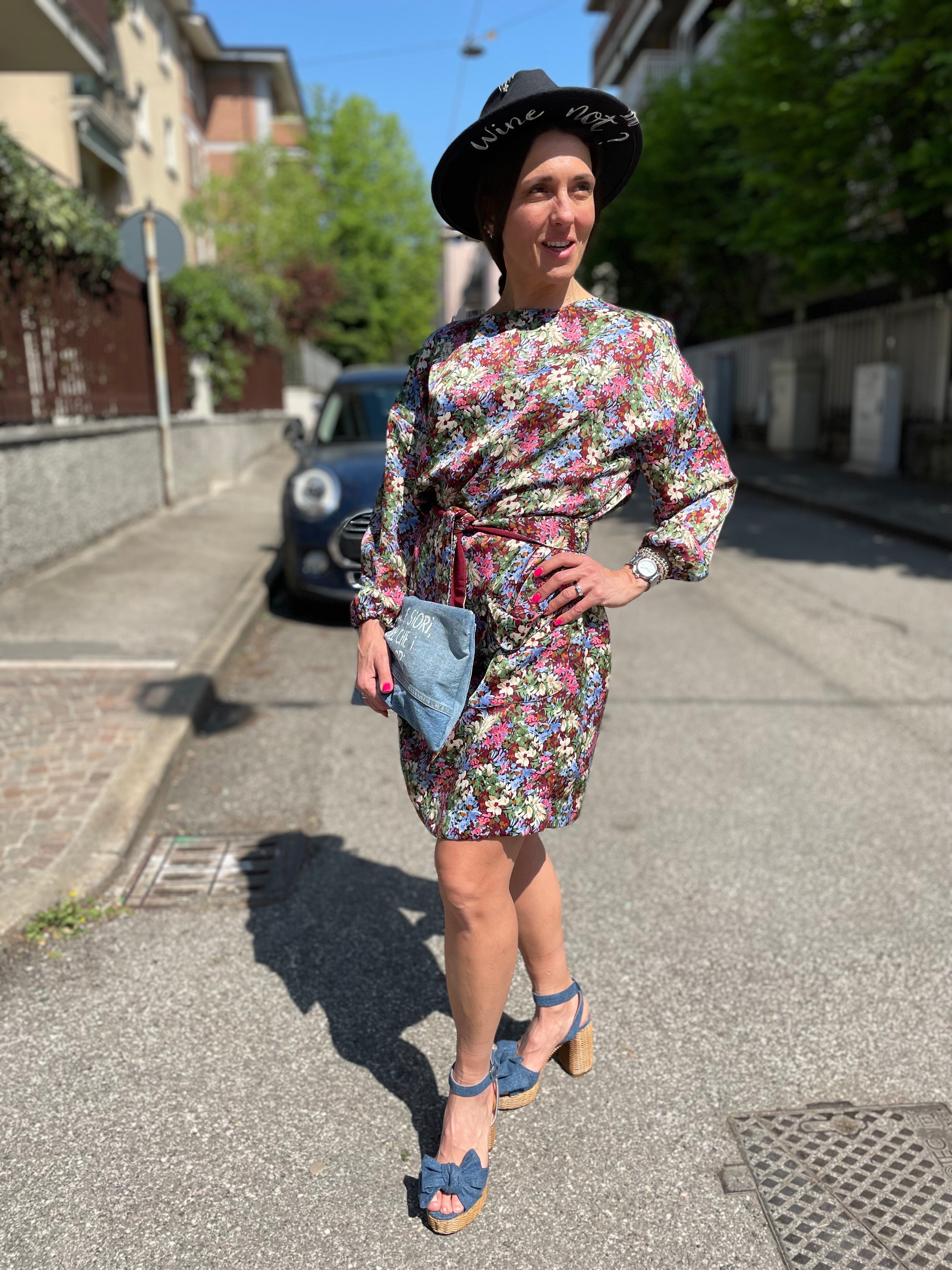 Abito a fiori